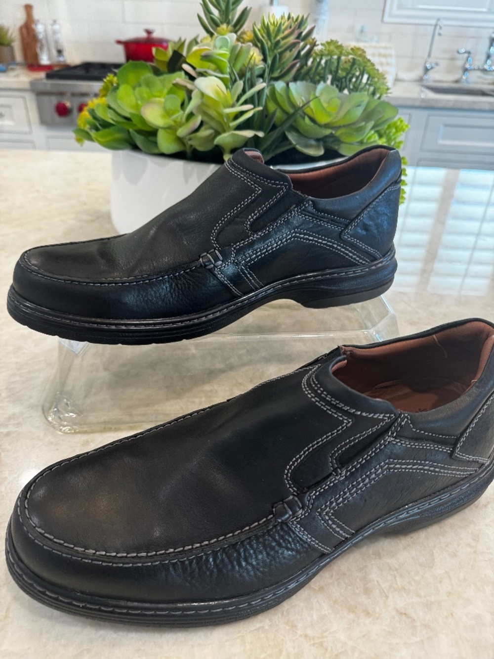 Johnston & Murphy Colvard Ven Black Men's Shoes, Size 11-1/2M